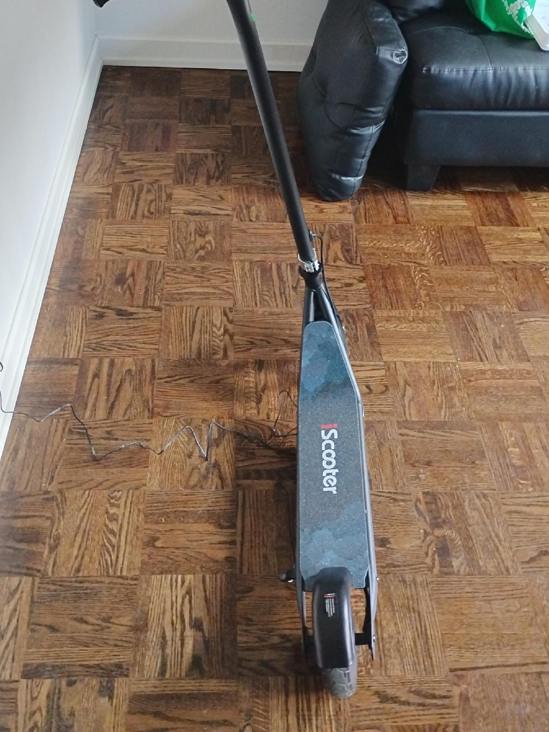 iScooter Electric Scooter thumbnail