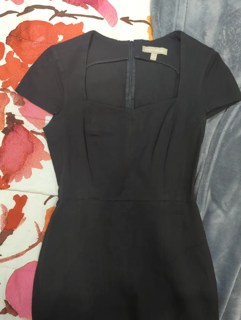 Banana Republic Black Dress - Size 4