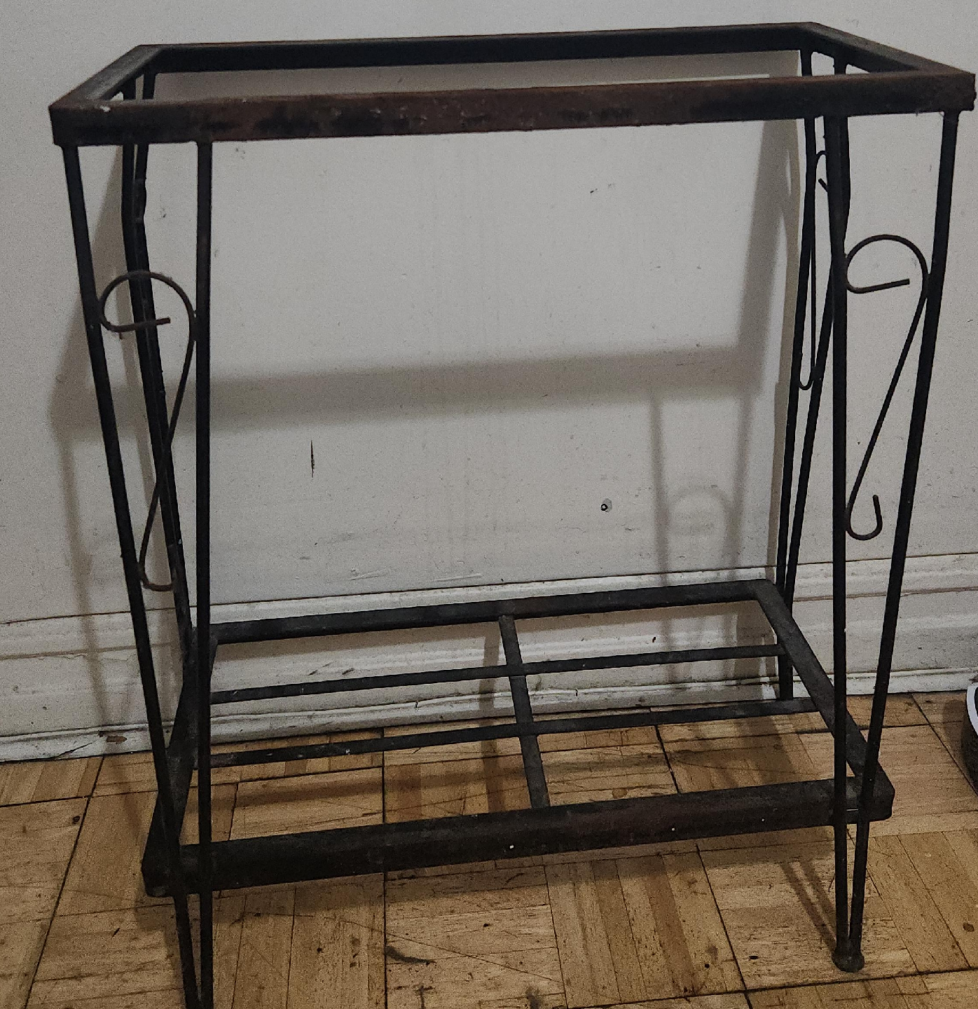 Metal 20 gallon Fish Tank Stand thumbnail