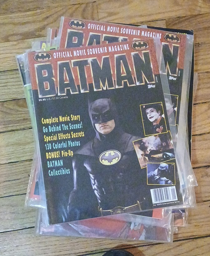 Batman Official Movie Souvenir Magazine thumbnail