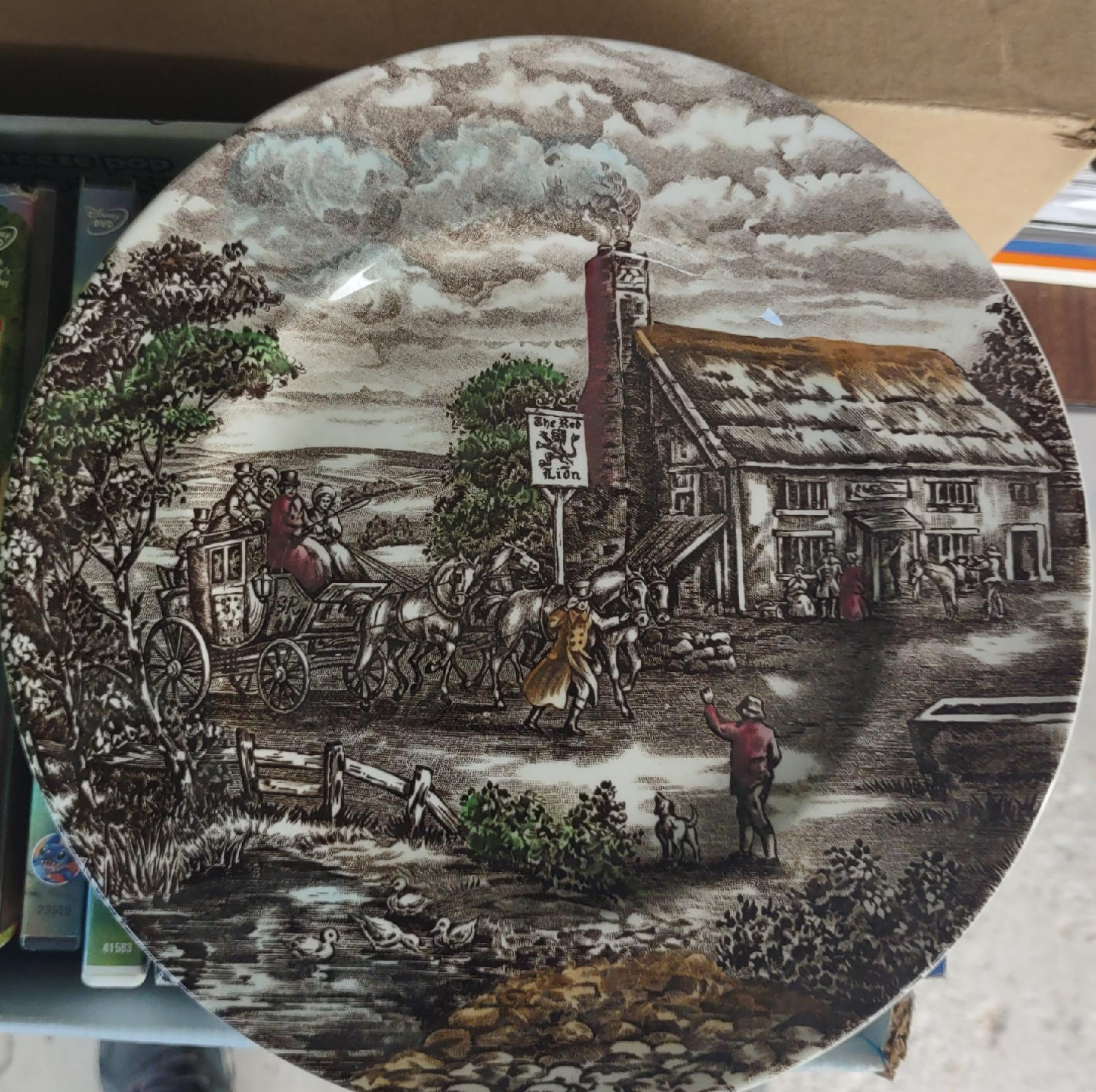 Wood & Sons The Post House Plate