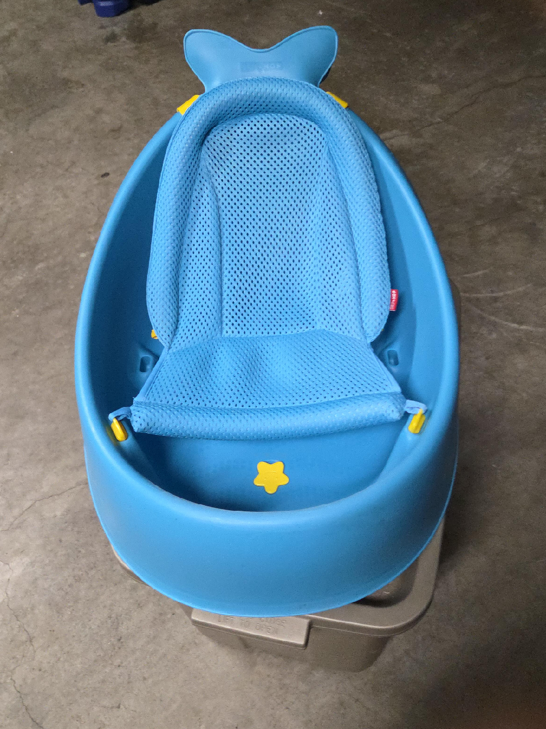 Skip Hop Moby Baby Bathtub - Blue thumbnail