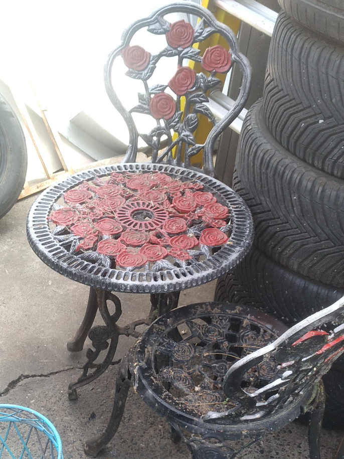 Rose Design Cast Iron Patio Table & Chairs
