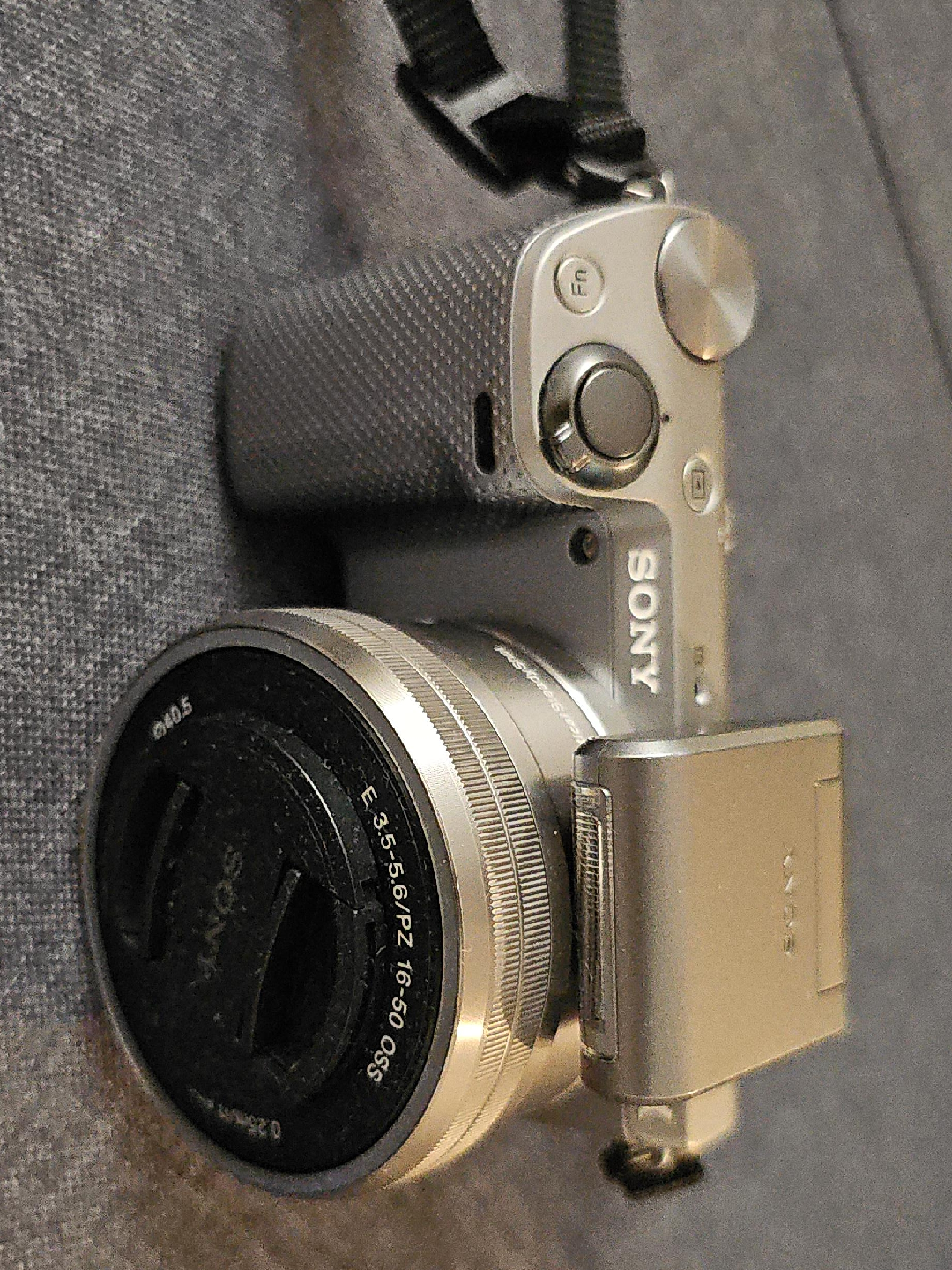 Sony NEX-5R Digital Camera thumbnail