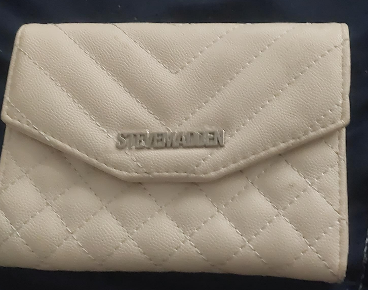 Steve Madden Cream Wallet