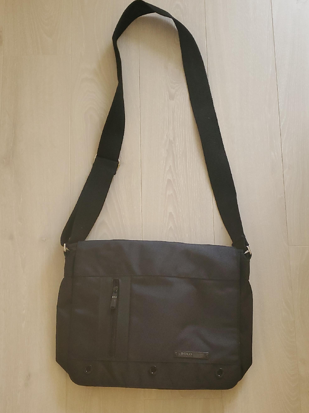 Zolo Messenger Bag - Black thumbnail