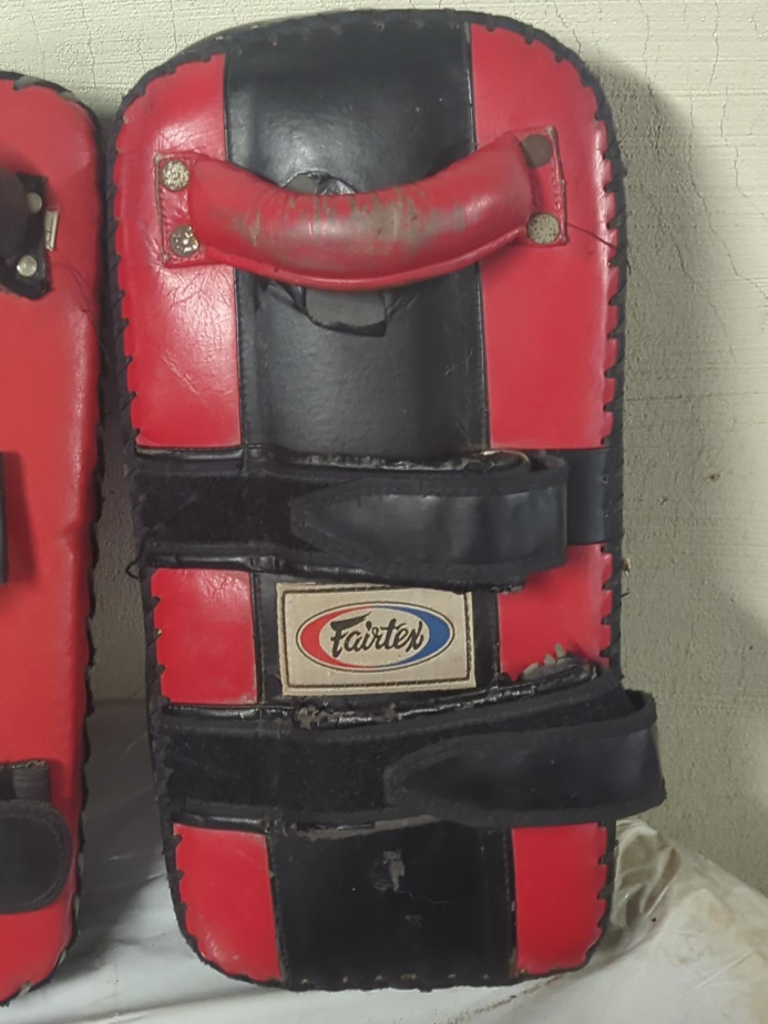 Fairtex Thai Kick Pads - Red & Black