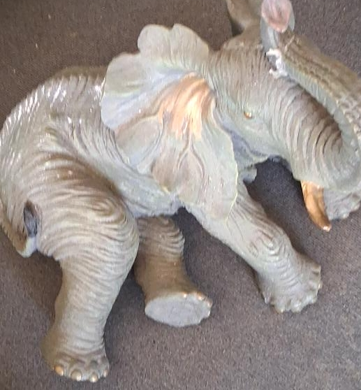 Elephant Figurine thumbnail