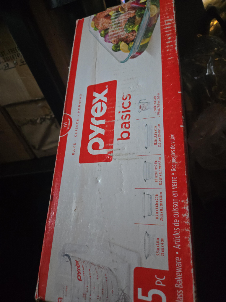 Pyrex Basics 5-Piece Glass Bakeware Set thumbnail