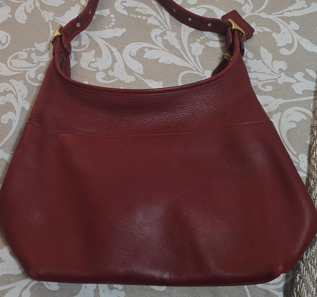 Coach Red Leather Shoulder Bag image indicator(1)