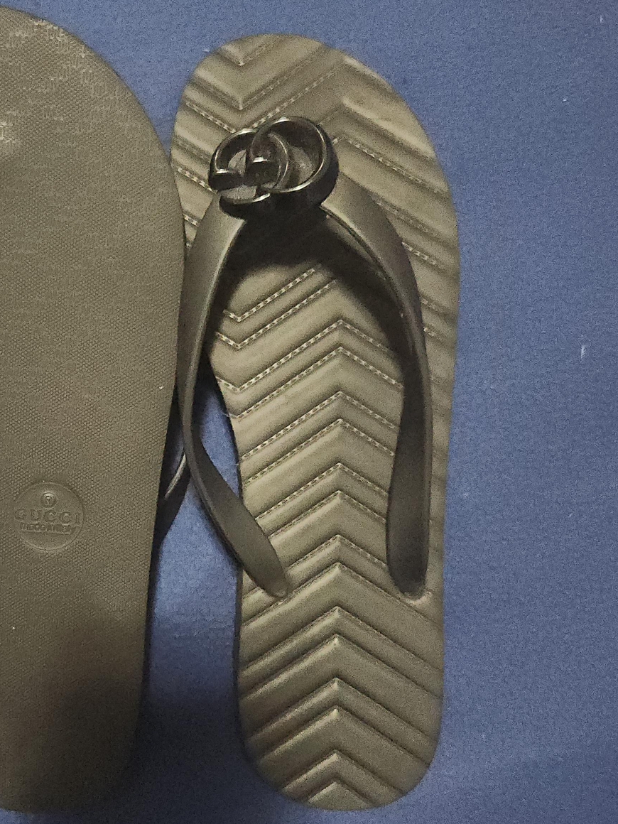 Gucci GG Thong Sandals - Size Unknown - photo 3