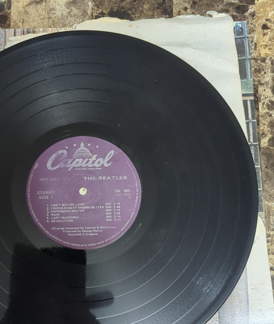 The Beatles - Hey Jude Vinyl Record thumbnail