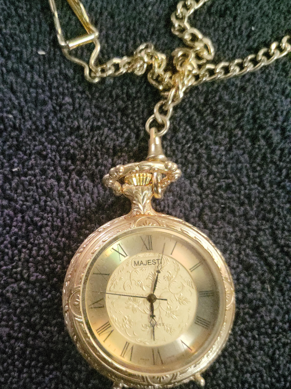 Majesti Quartz Pocket Watch thumbnail