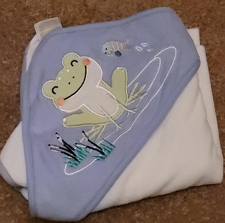 Hooded Baby Towel - Frog Design
