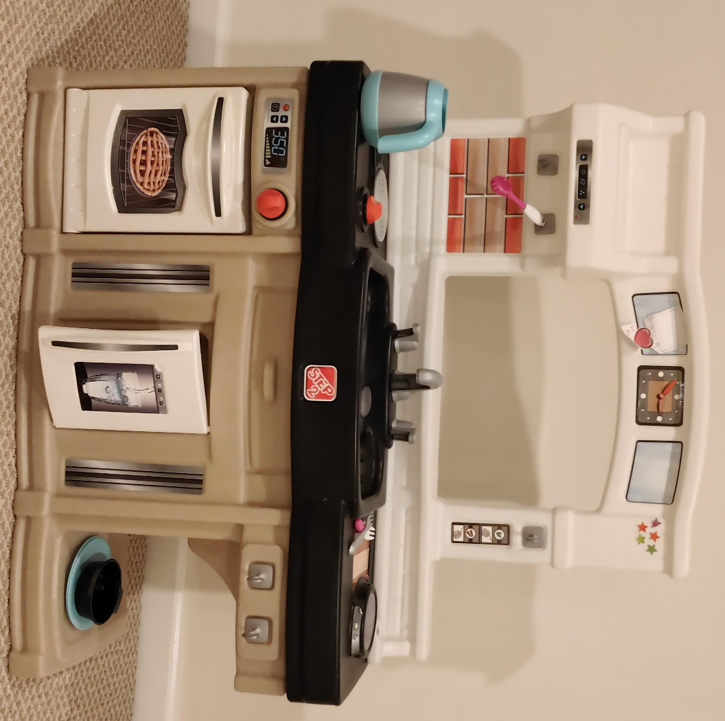 Step2 Kids Play Kitchen