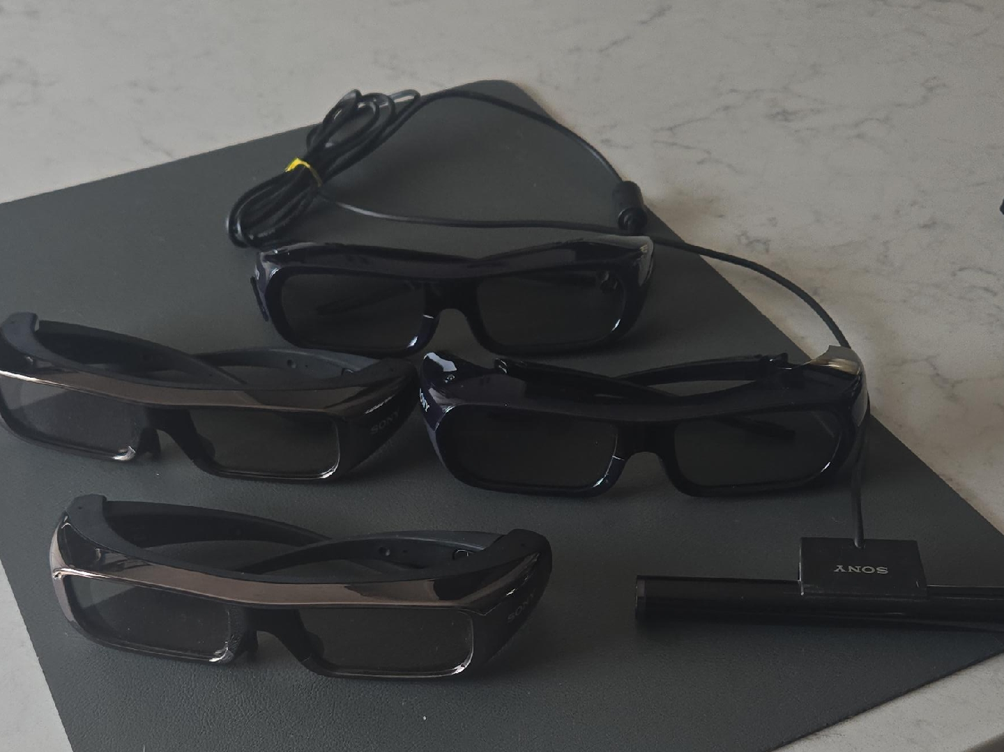 Sony 3D Glasses - Great Condition! thumbnail
