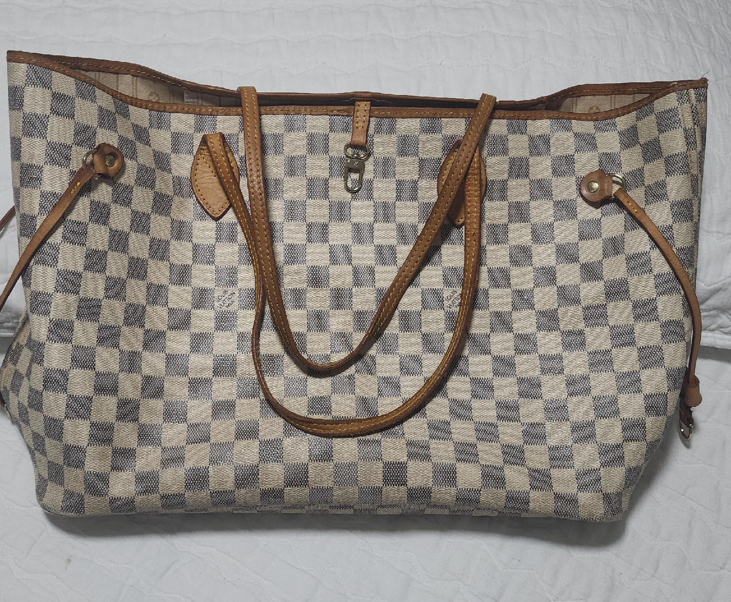 Louis Vuitton Damier Azur Neverfull MM Tote Bag thumbnail