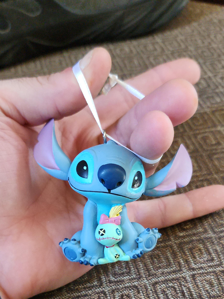 Disney Stitch with Scrump Ornament thumbnail