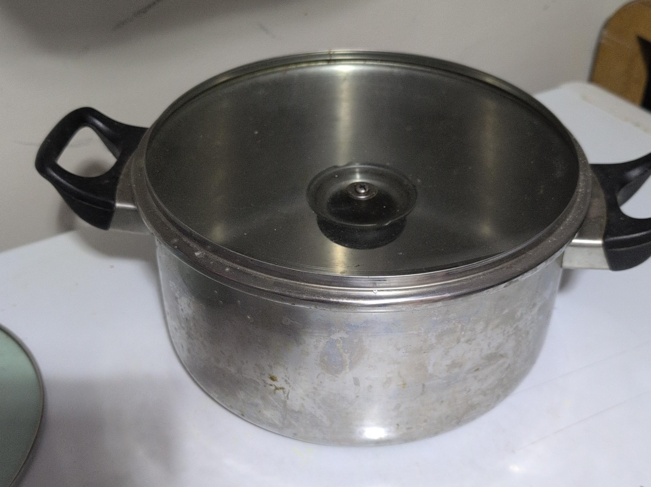 Used Stainless Steel Stock Pot with Lid thumbnail