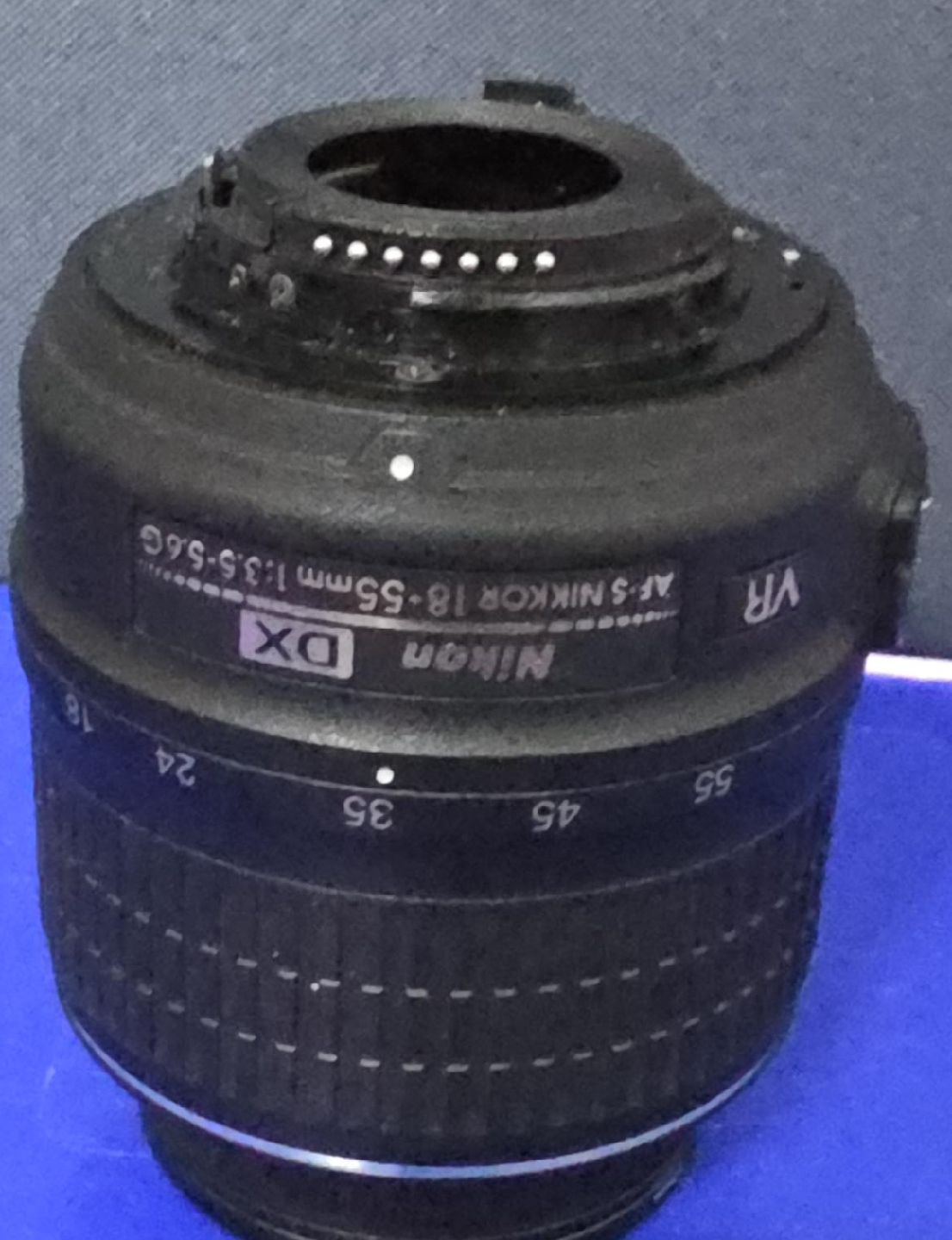 Nikon AF-S DX Nikkor 18-55mm f/3.5-5.6G VR Lens