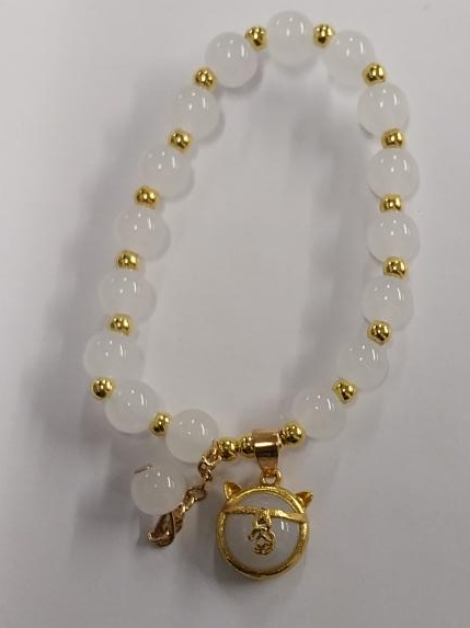 White Jade Beaded Bracelet with Cat Charm