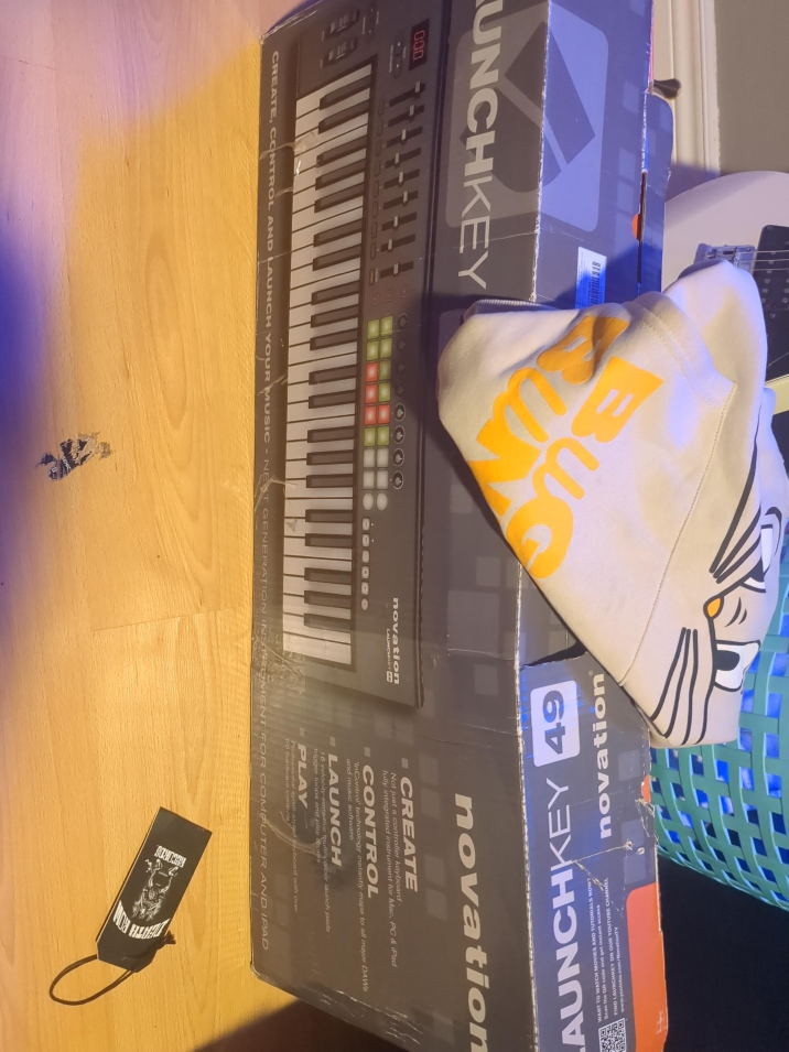 Novation Launchkey 49 MIDI Keyboard thumbnail