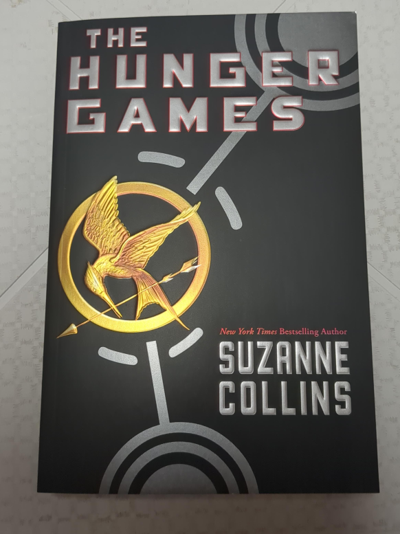 The Hunger Games by Suzanne Collins thumbnail