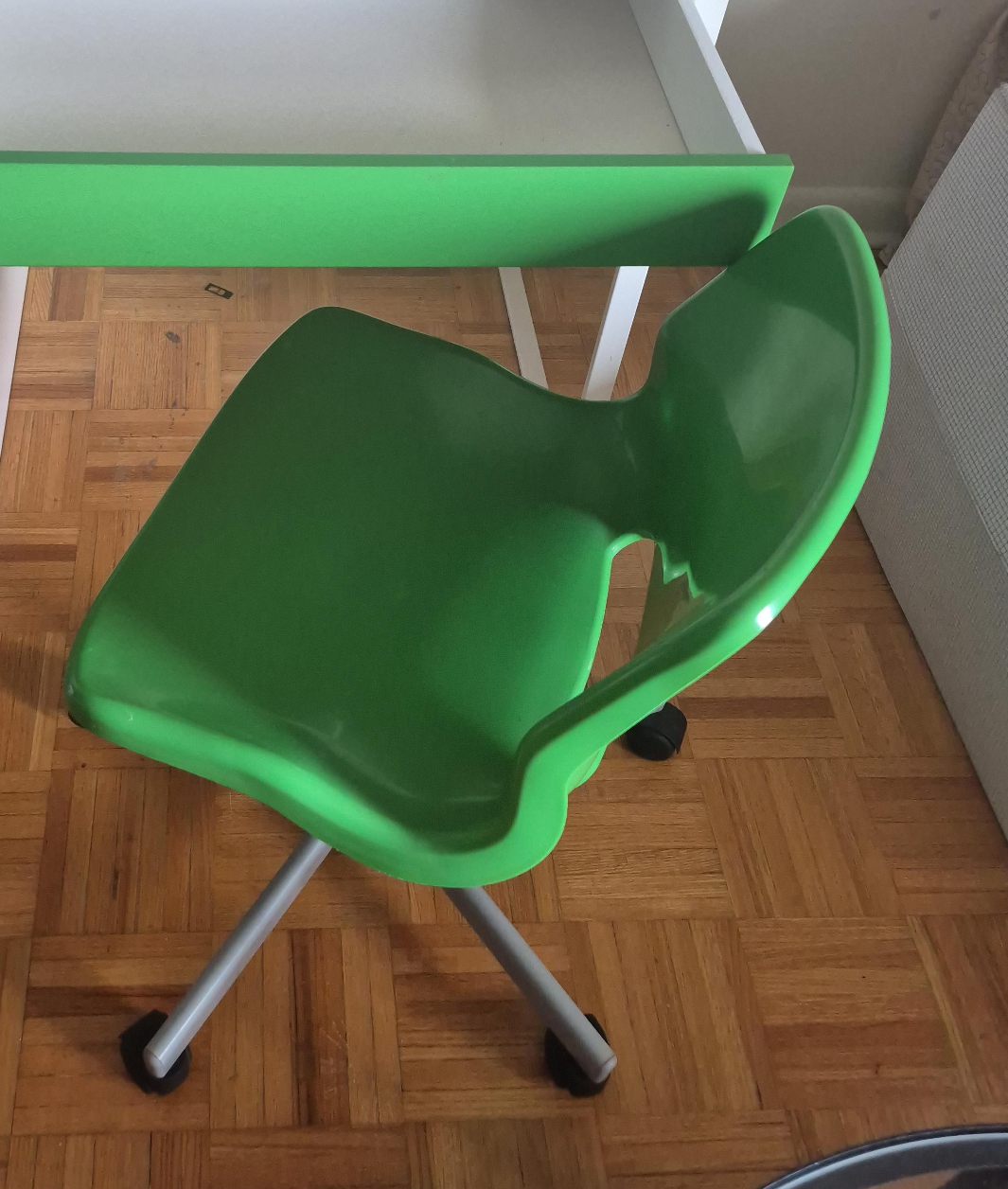 Green Desk Chair & White Desk