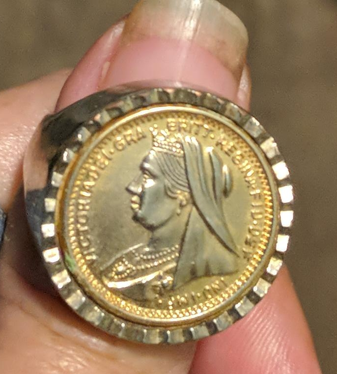 Vintage Queen Victoria Coin Ring thumbnail