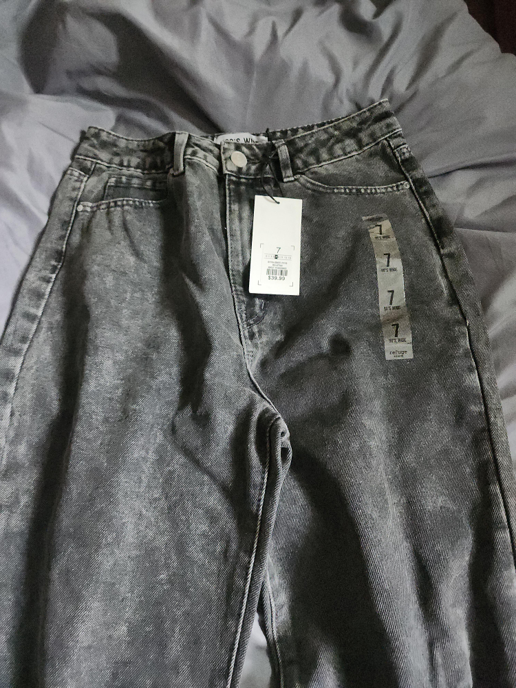 New Iconic Wide Leg Jeans - Size 7