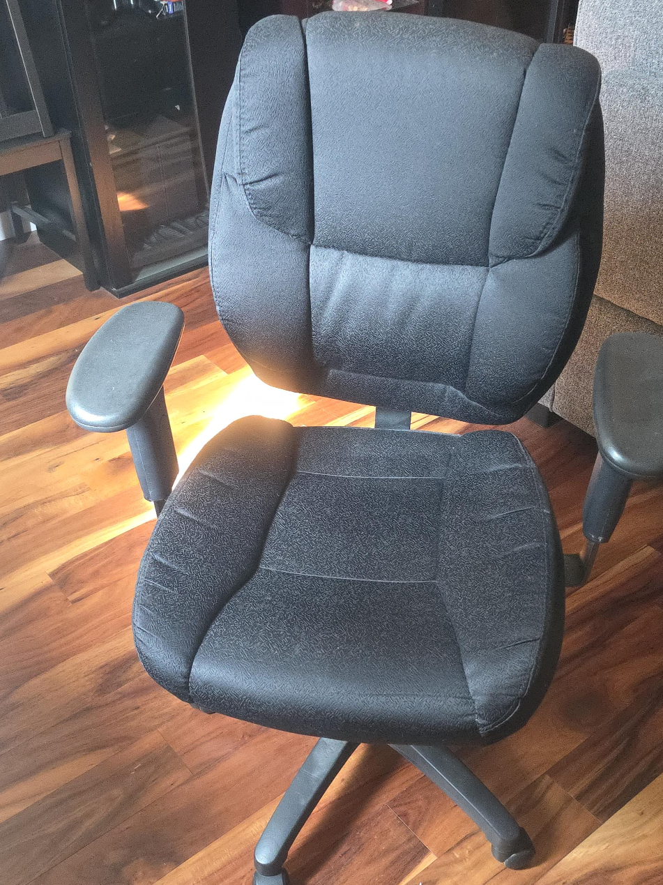 Black Office Chair thumbnail