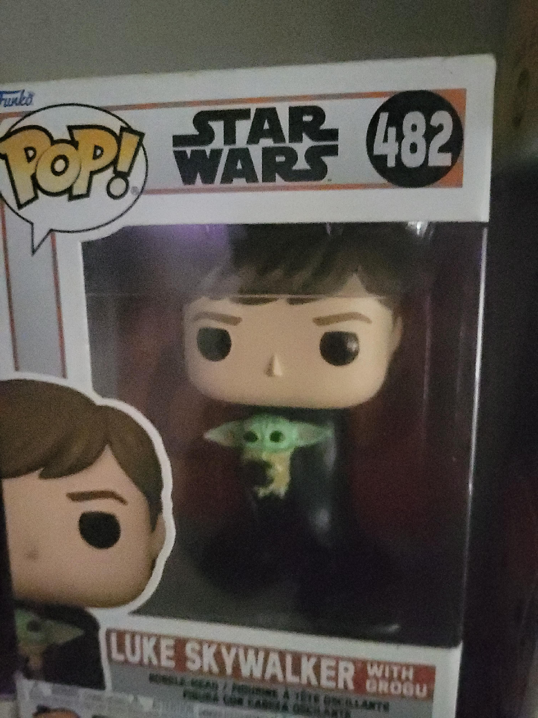 Funko Pop! Star Wars Luke Skywalker with Grogu #482 thumbnail