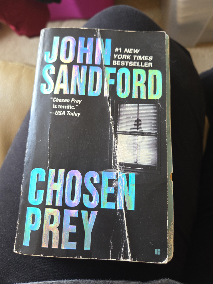 Chosen Prey by John Sandford thumbnail