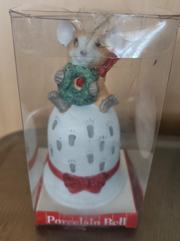 Porcelain Bell with Mouse in Box thumbnail