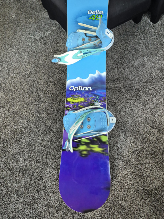 Option Bella 49 Snowboard with Bindings thumbnail