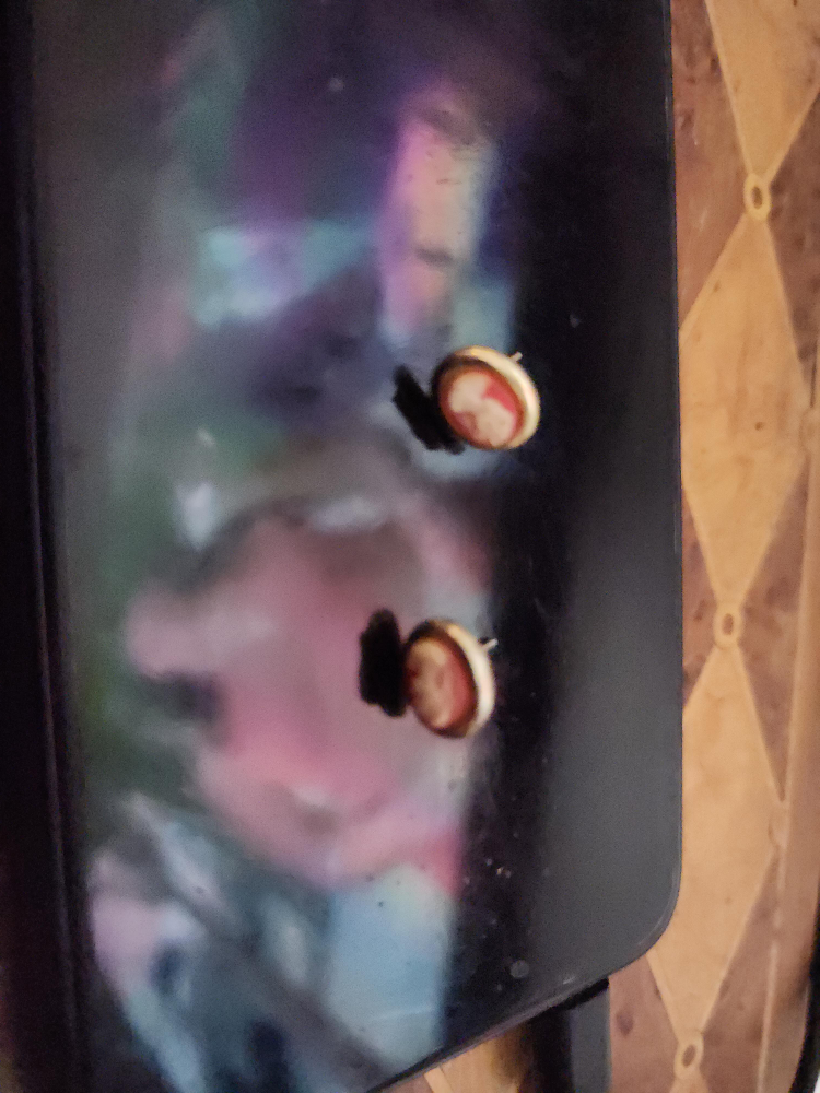 Cameo Stud Earrings thumbnail
