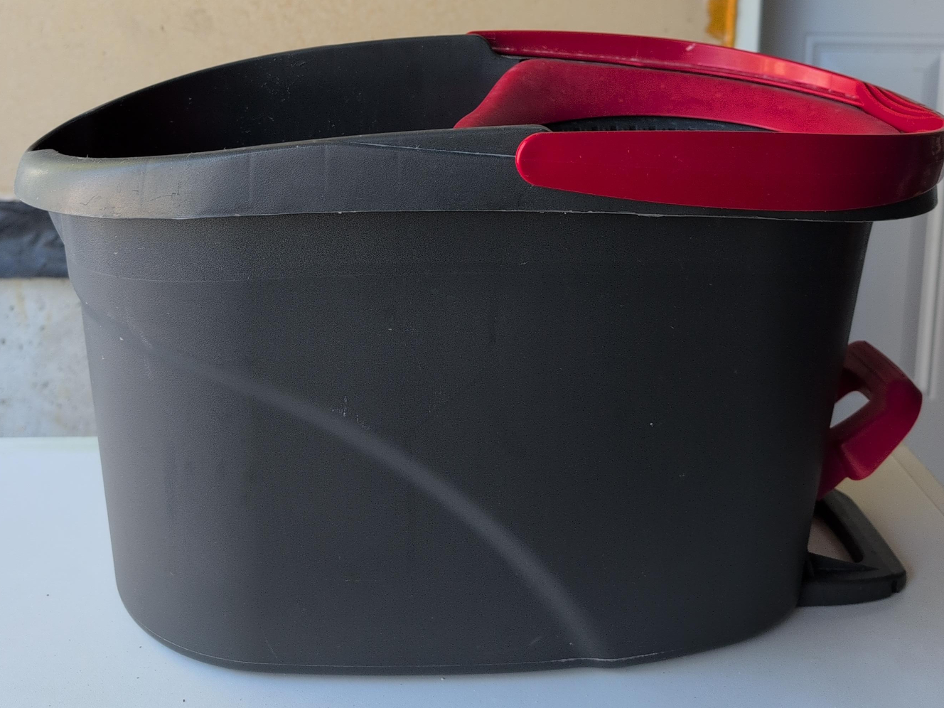 Mop Bucket - Black and Red thumbnail