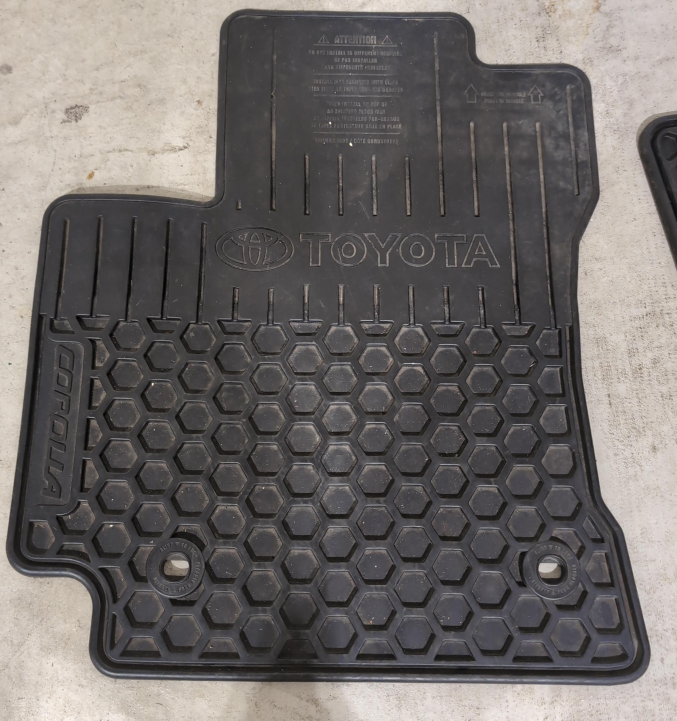 Toyota Corolla Rubber Floor Mats - Black thumbnail