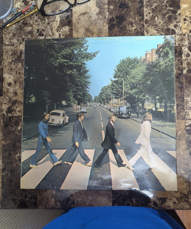 The Beatles - Abbey Road Vinyl Record thumbnail