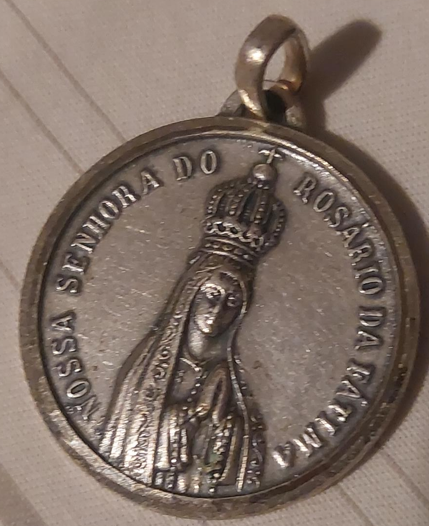 Nossa Senhora do Rosário da Fátima Medal thumbnail