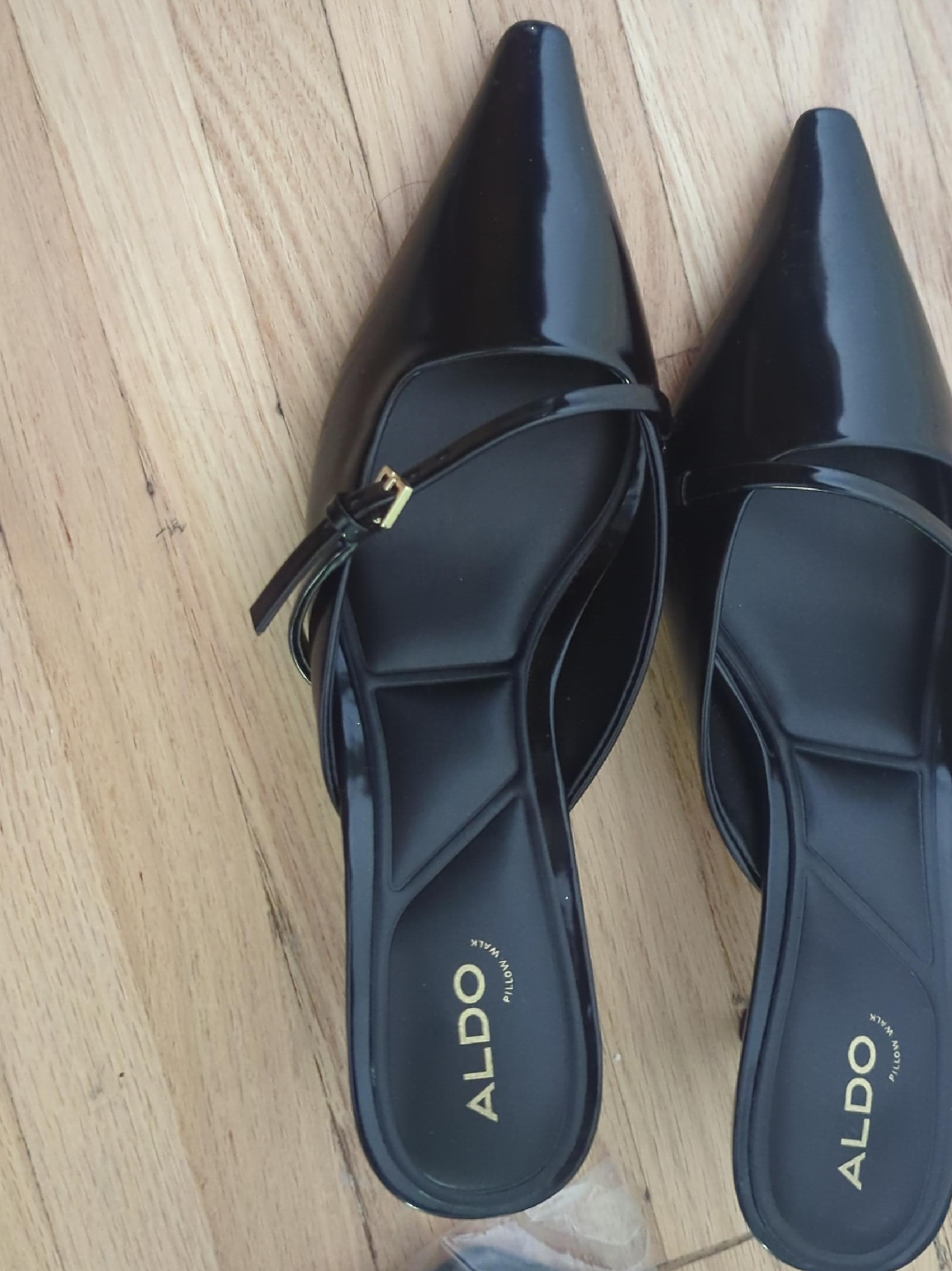 ALDO Black Pointed Toe Heels - Size 9 thumbnail
