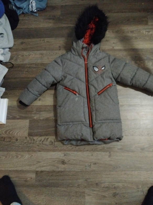 Marvel Spiderman Puffer Jacket - Size XS (4-5) thumbnail