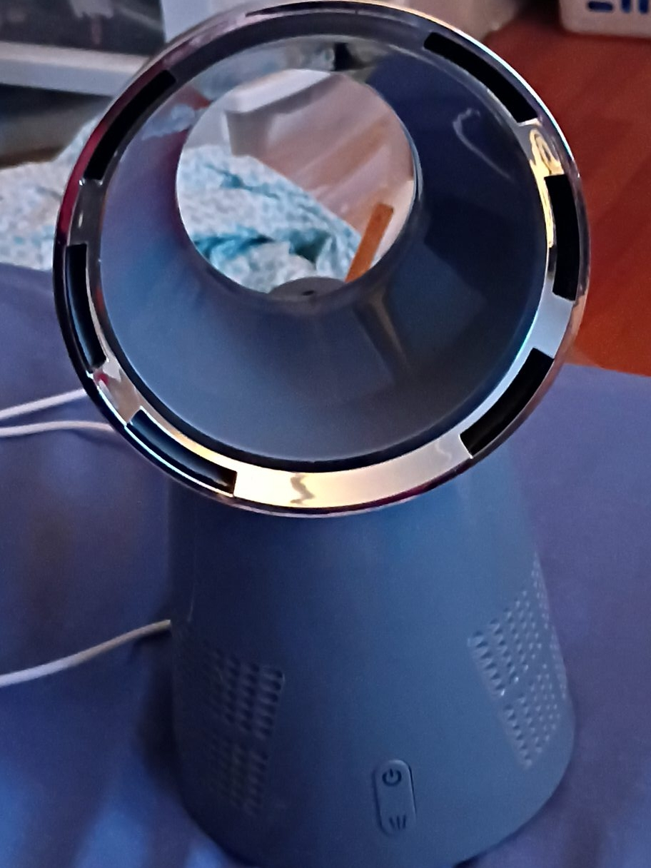 Sharper Image Tabletop Air Purifier Fan thumbnail