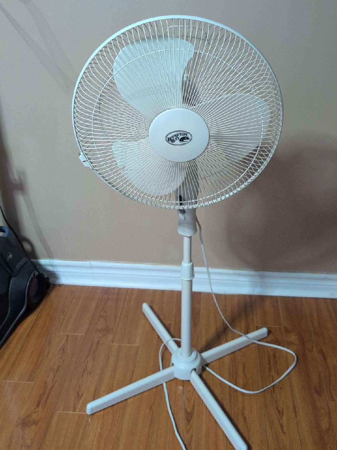 Hampton Bay Stand Fan - White thumbnail