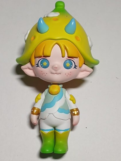 POP MART Zoe Fruit Planet Series thumbnail
