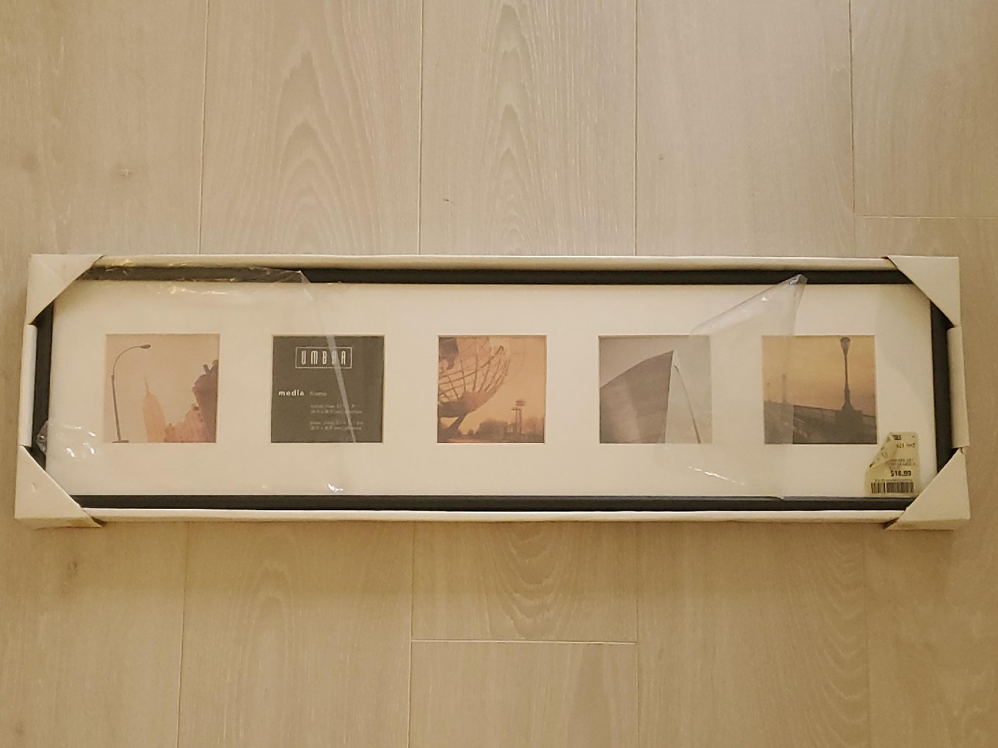 Umbra Media Frame - Holds 5 Photos thumbnail