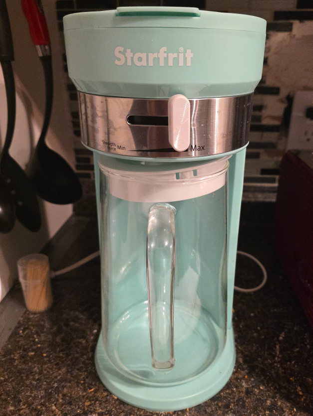 Starfrit Electric Iced Tea & Coffee Maker thumbnail
