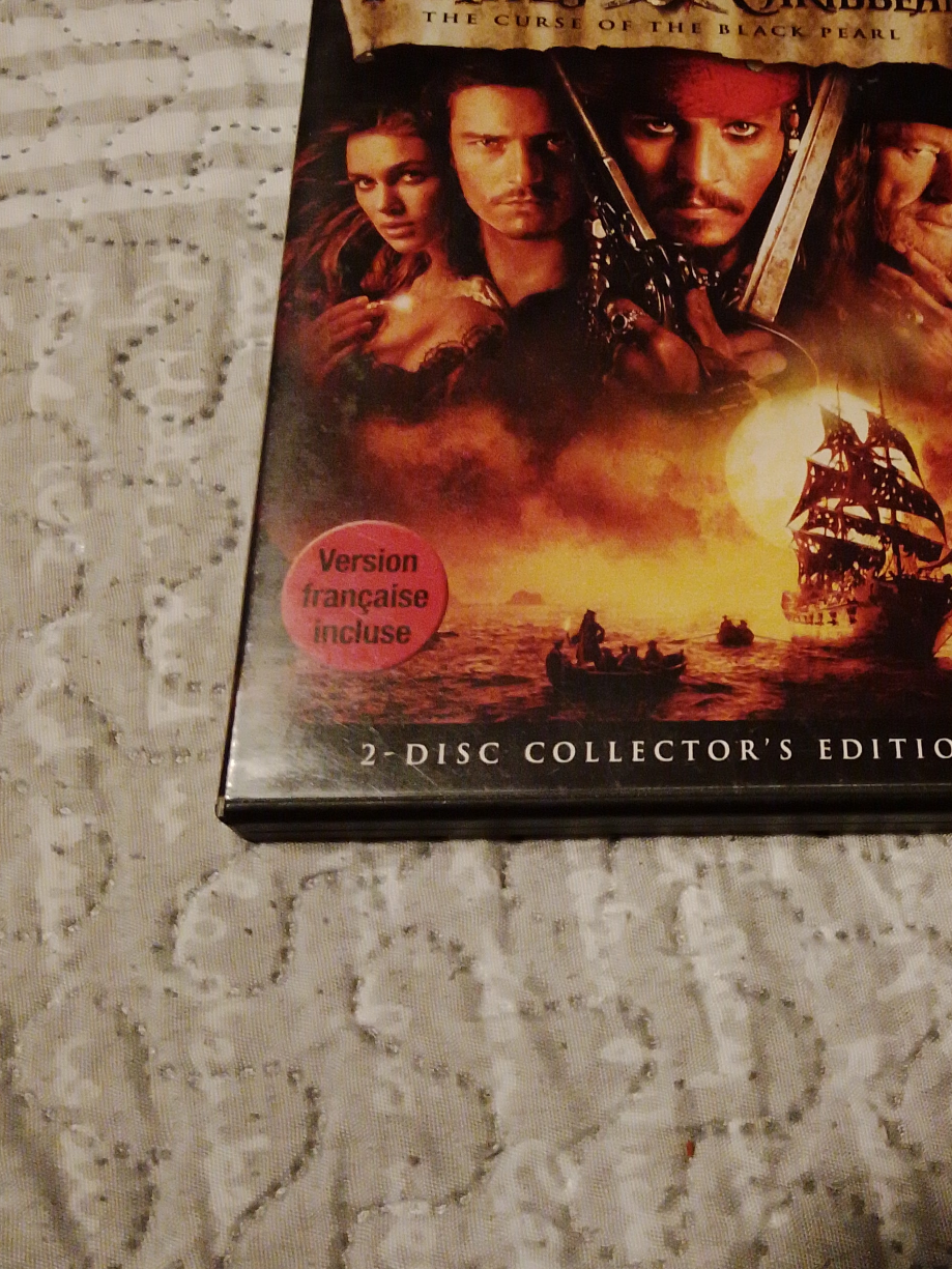 Pirates of the Caribbean: The Curse of the Black Pearl DVD thumbnail