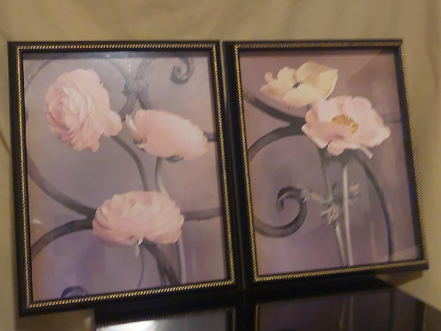 🥕Framed Floral Prints - Set of Two thumbnail
