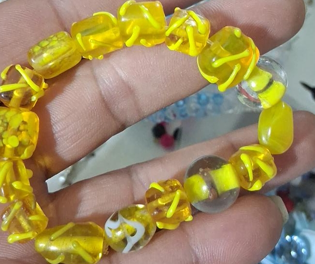 Yellow Beaded Bracelet thumbnail